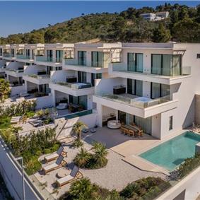 Selection of 5 bedroom seafront villas with heated pool on Ciovo near Trogir, sleeps 10